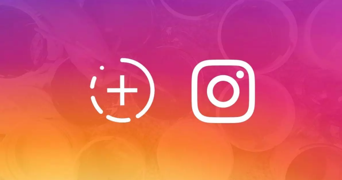 Por Que Baixar Stories do Instagram Pode Ser Fundamental? 5 Dois ícones brancos em destaque sobre um fundo gradiente de roxo para laranja: à esquerda, um círculo tracejado com um sinal de mais, representando a criação de um story; à direita, o ícone da câmera do Instagram. Esta imagem representa as funcionalidades de Stories do Instagram, mas não a ação de baixar stories do Instagram.